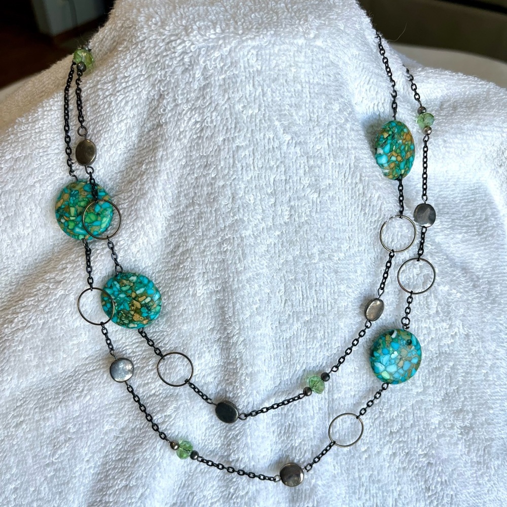 Beautiful black & turquoise necklace with polished stones